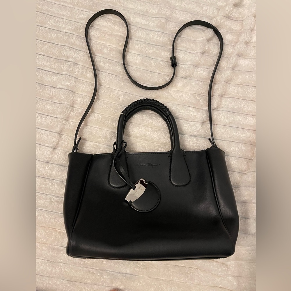 Ferragamo Nolita BLACK